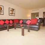 Apartamento Granados 2202 *