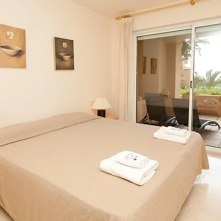 Apartamento Granados 2202 *